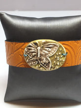 Load image into Gallery viewer, Leather and Buttetfly Polymer Clay Bracelet